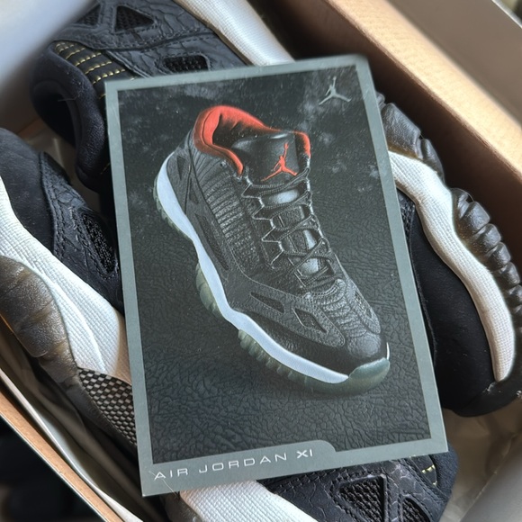 Jordan 11 retro low - Picture 7 of 8